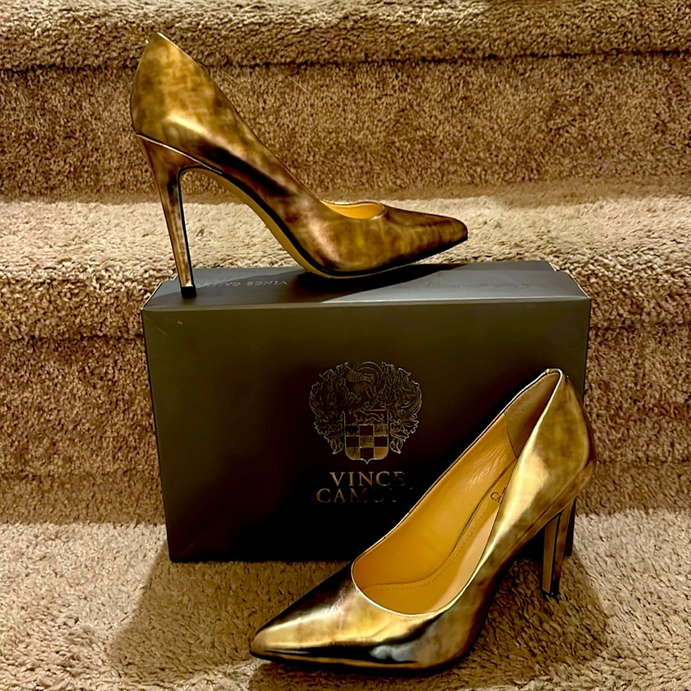 Vince Camuto Metallic Bronze High Heels Size 6 New With Box!